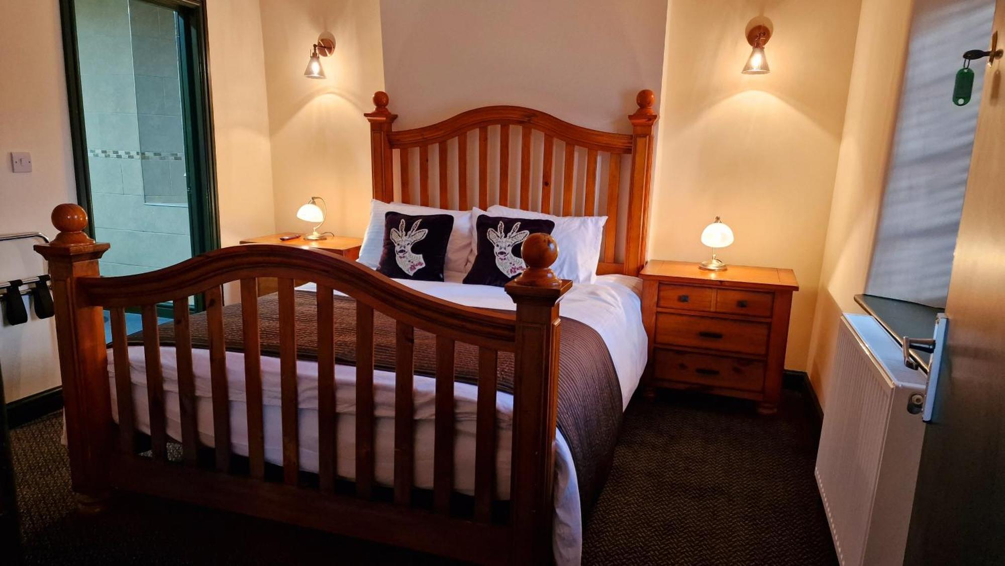 Y Gwydyr Hotel - Dolwyddelan Buitenkant foto